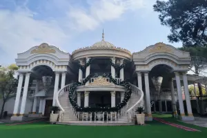 معرفی کامل باغ عمارت کاشانک