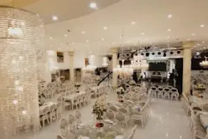  نمونه مراسم عروسی در باغ تالار کاخ ایرونی