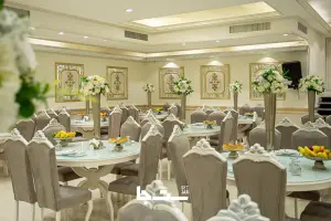 فضاهای مختلف تالار پردیس