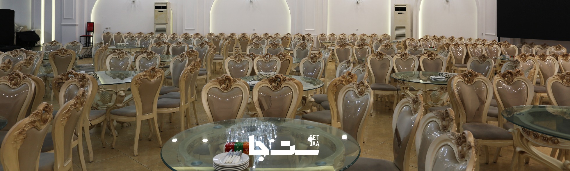 11608